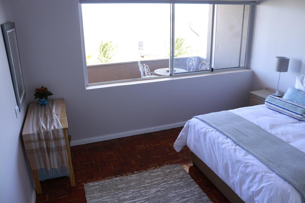 Westward Ho Apartment 13 เคปทาวน์ ภายนอก รูปภาพ