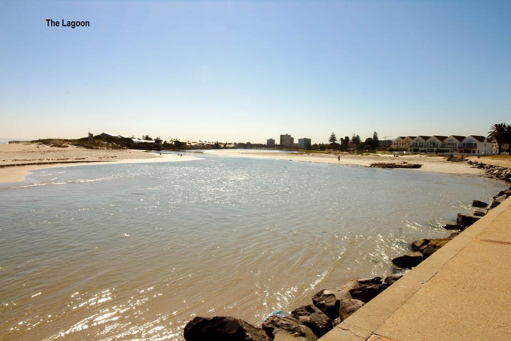 Westward Ho Apartment 13 เคปทาวน์ ภายนอก รูปภาพ